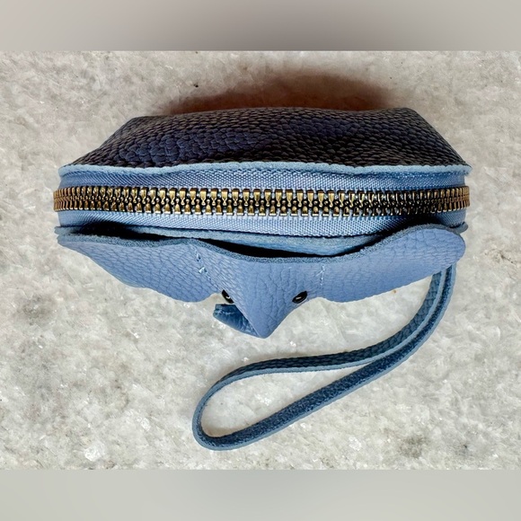 New Blue Elephant Faux Leather Zippered Coin Purse Bag Wristlet - 4.5” x 3” - Picture 4 of 7